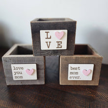 Load image into Gallery viewer, Rustic Best Mom Ever Reclaimed Wood Planter Box
